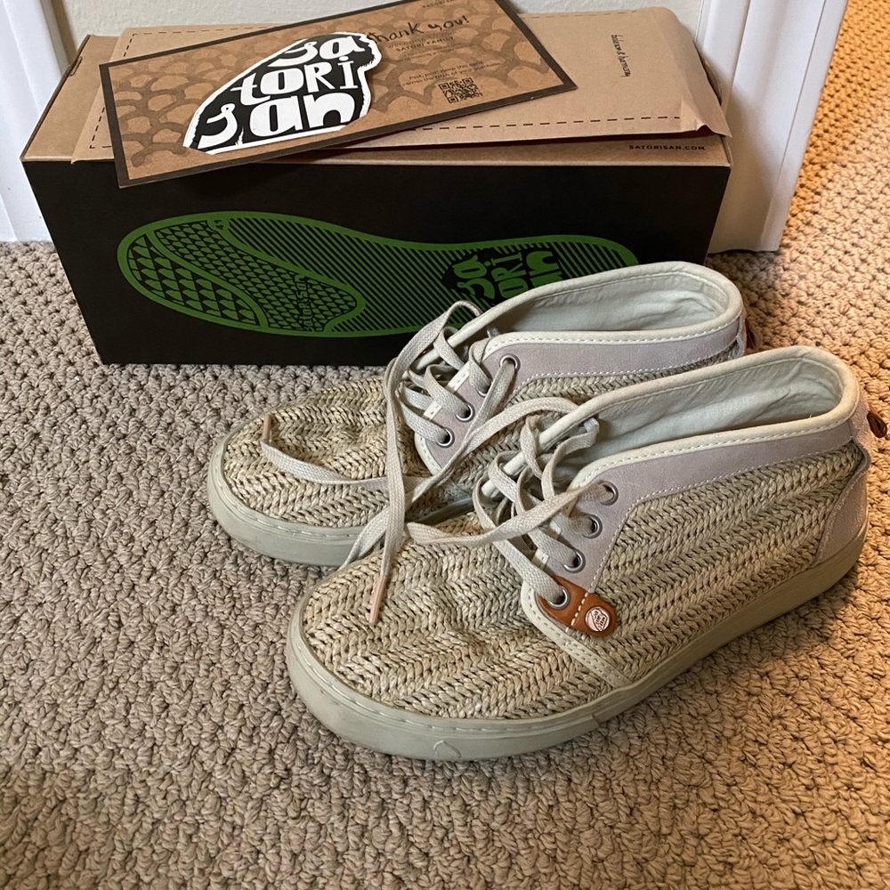 Satorisan Hamoru Sneakers